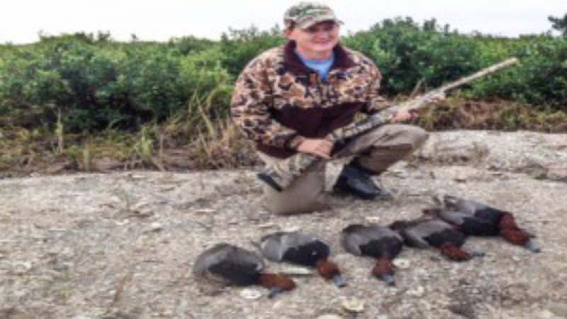 Experience a Rewarding Duck Hunt with the Assistance of a Guide