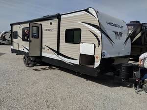 4 Benefits Of Travel Trailers In Des Moines, IA