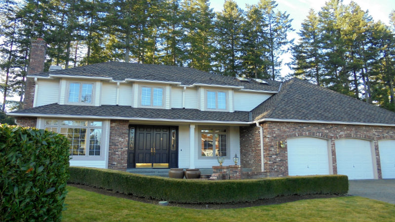 Things to Know About the Materials Making Up Asphalt Shingle Roofing in Bellevue WA