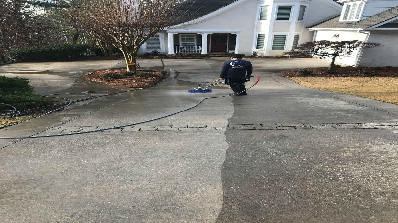 Three Benefits of Having Your Home’s Exterior Pressure Washed