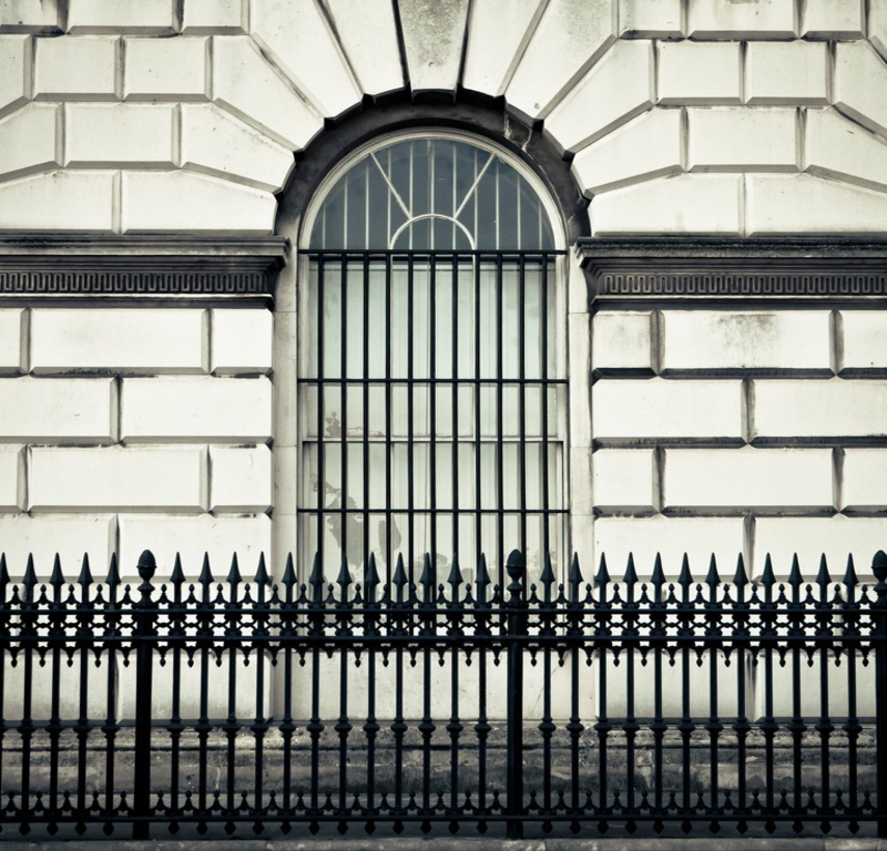 3 Things You Should Know Before Buying an Iron Ornamental Fence