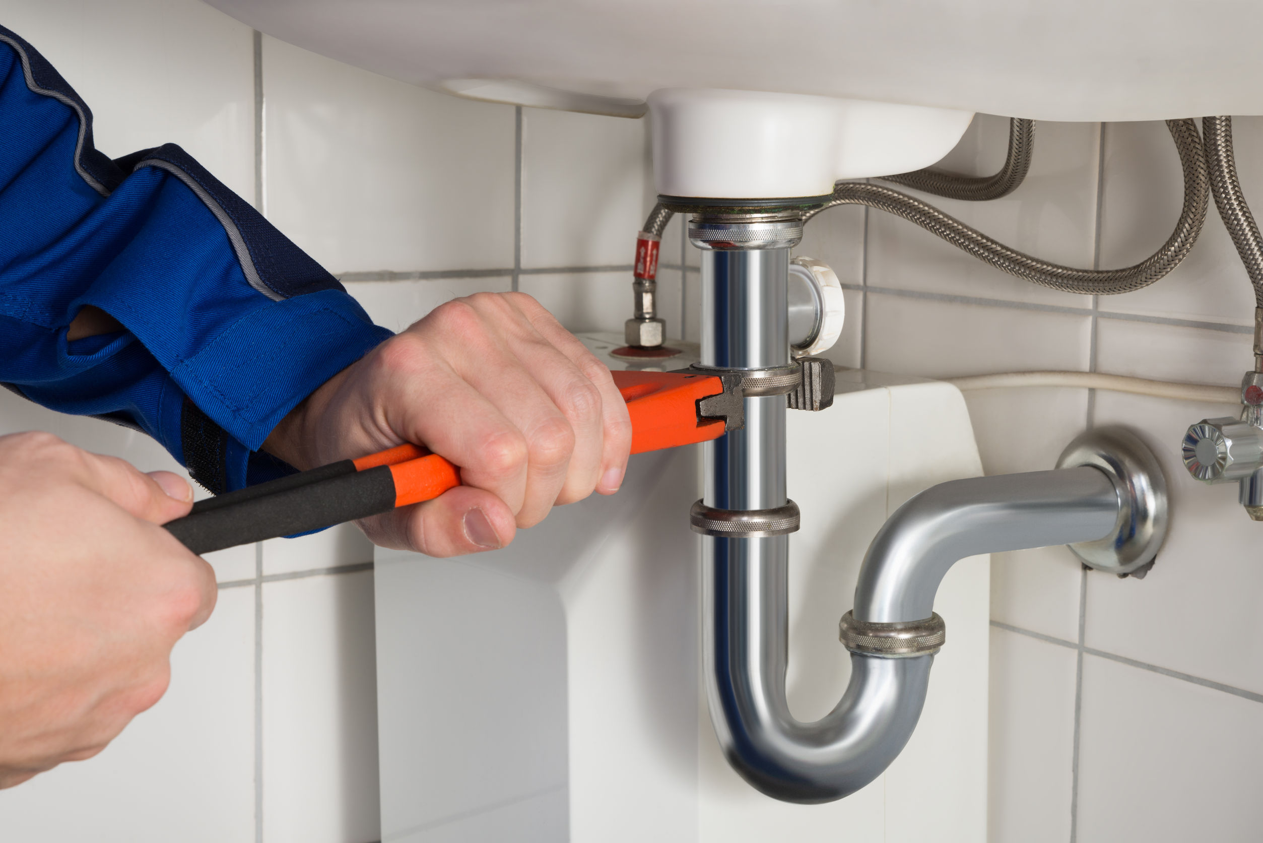 What Services Can You Expect From A Plumber?