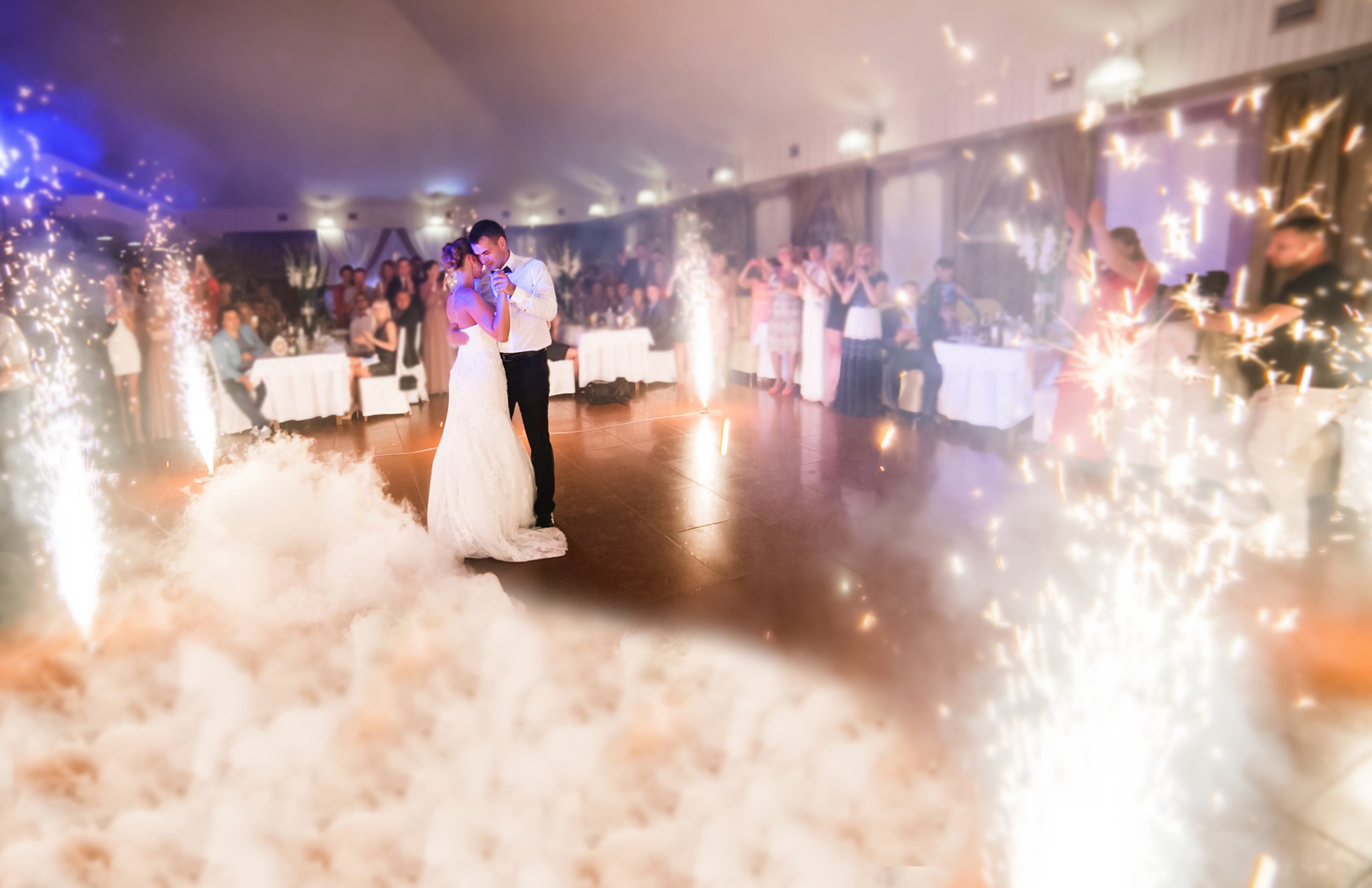 Three Things That All Wedding Event Centers Near Minneapolis, MN Should Have