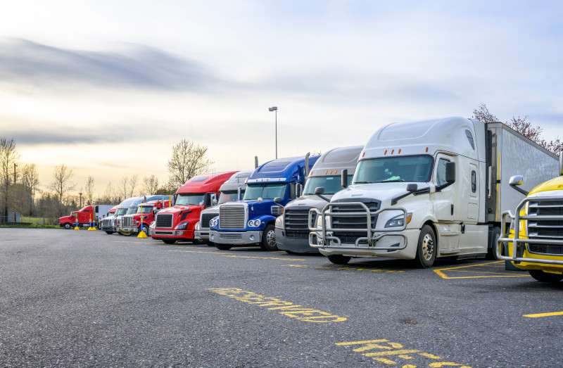 The Appeal of Enrolling in and Finishing CDL School in Philadelphia, PA