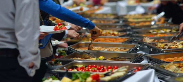 Catering Gigs Provide a Variety of Ways to Earn Money as Contractors