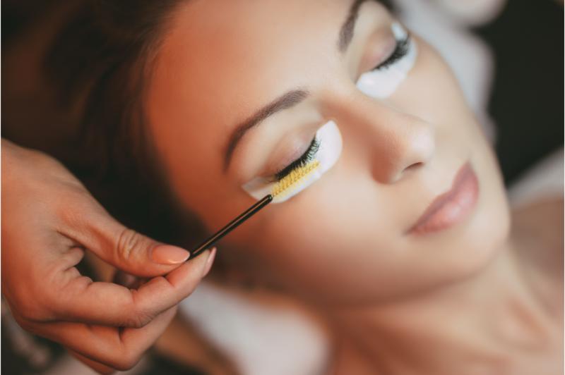 Tired of Painful Plucking? Try Eyebrow Threading in Baymeadows, Jacksonville, FL for a Gentle and Precise Alternative