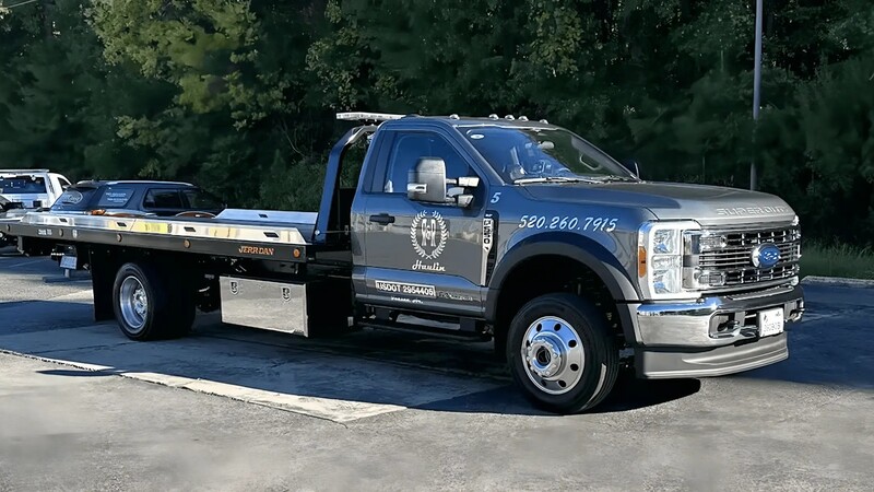 Choosing the Right Tow Service for Heavy-Duty Needs