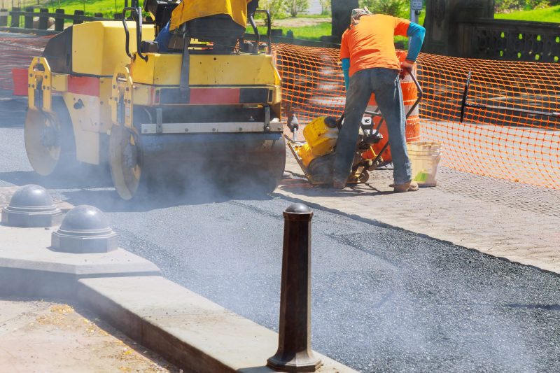 Licensing Checklist for Hiring a Commercial Asphalt Contractor in AZ