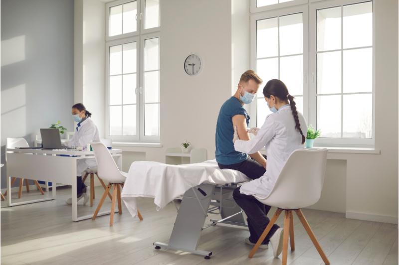 Experience renewed energy and vitality with HRT Therapy Henderson NV personalized solutions